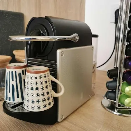 Des Roses, Comme A La Maison