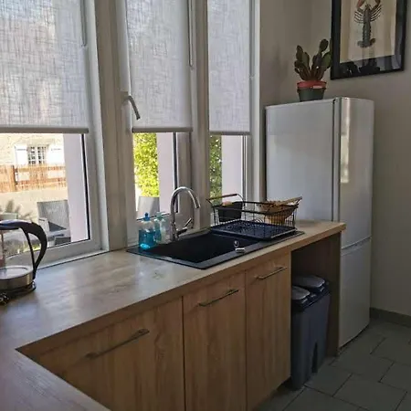 Apartman Des Roses, Comme A La Maison *