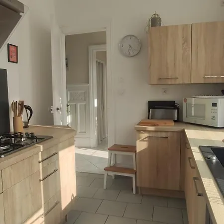 Des Roses, Comme A La Maison * Cherbourg-en-Cotentin