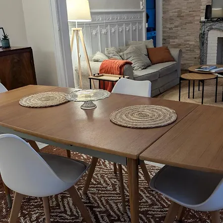 Apartment Des Roses, Comme A La Maison *