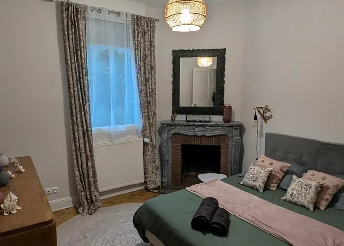 Des Roses, Comme A La Maison *