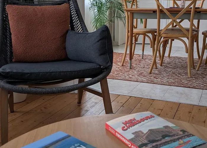 Des Roses, Comme A La Maison Apartment Cherbourg-en-Cotentin